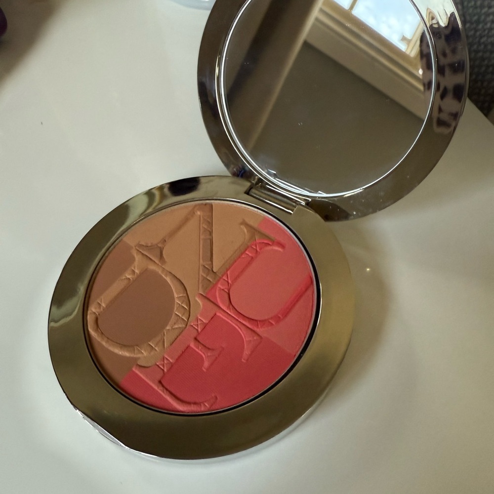 CHRISTIAN DIOR ~ DIORSKIN NUDE TAN PARADISE DUO - 002 CORAL GLOW